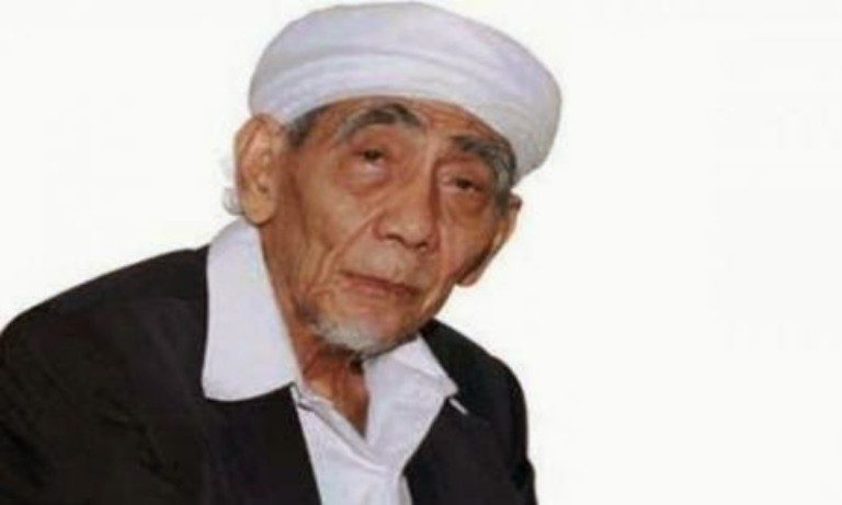 mbah2bmoen2bsarang-3952773