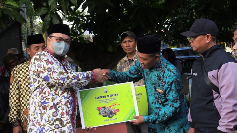 gus-hanies-alsintan-rembang