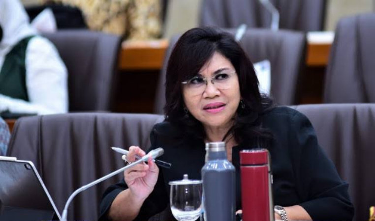 evita-nursanty